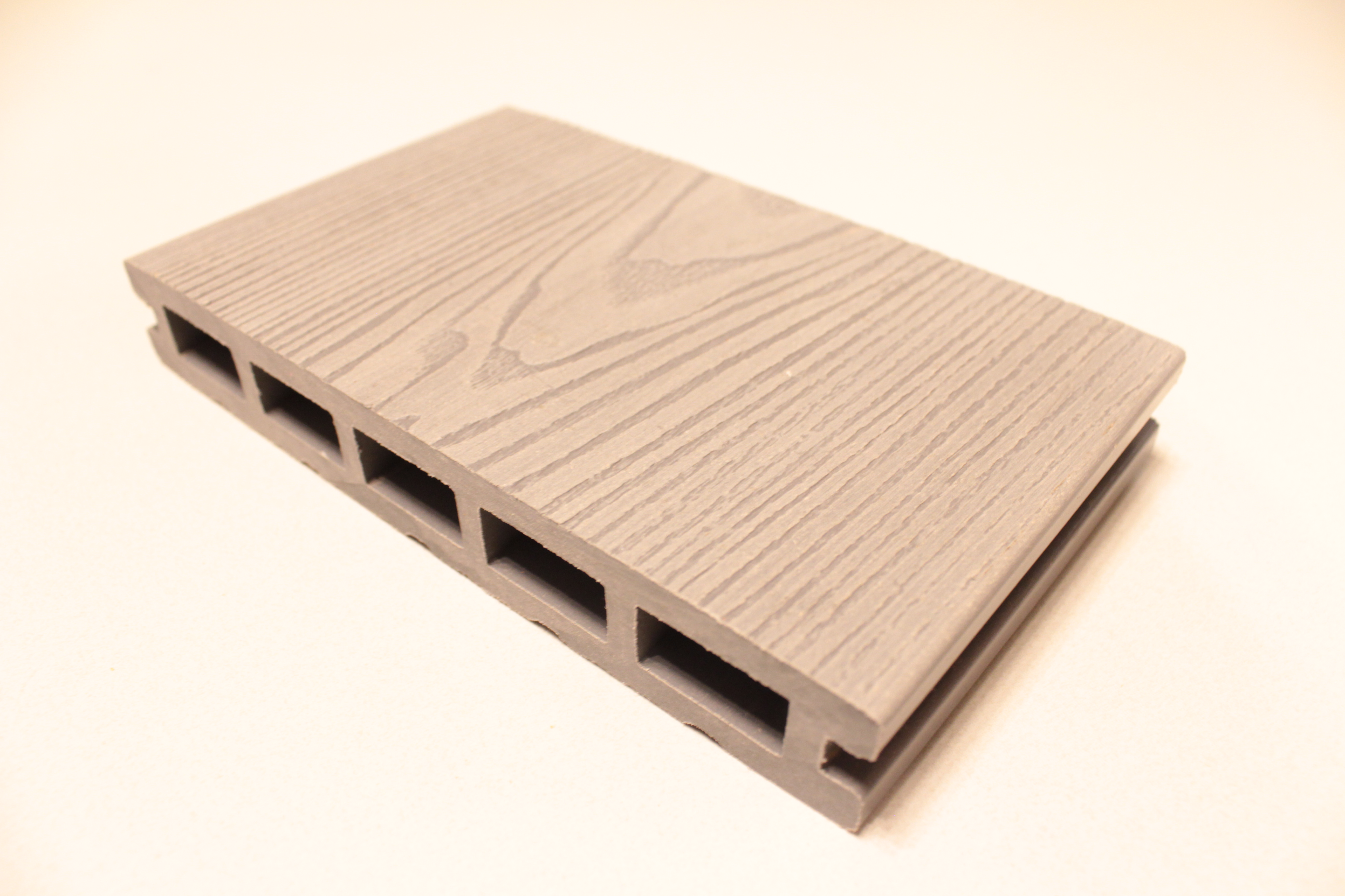 Декинг пустотелый 3D (165х25)